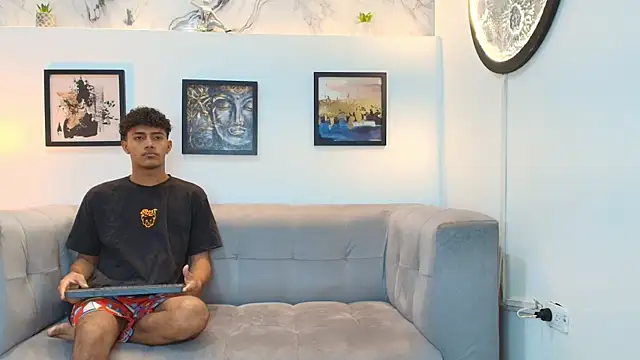 DIAMOND BLACKS online show from January 2026 07:14:01 AM