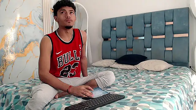 DIAMOND BLACKS online show from April 2026 07:20:02 AM