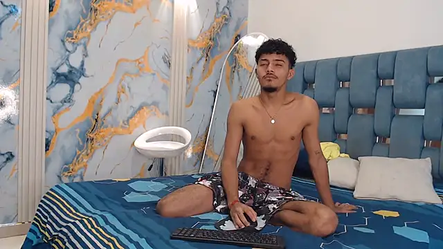DIAMOND BLACKS online show from May 2026 07:30:01 AM