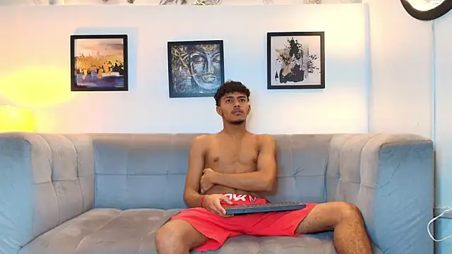 DIAMOND BLACKS online show from February 2026 07:41:02 AM