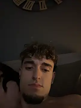 Snapshot of rich_papi chatting on December 2025 03:24:02 AM rich papi online show from December 2025 03:24:02 AM