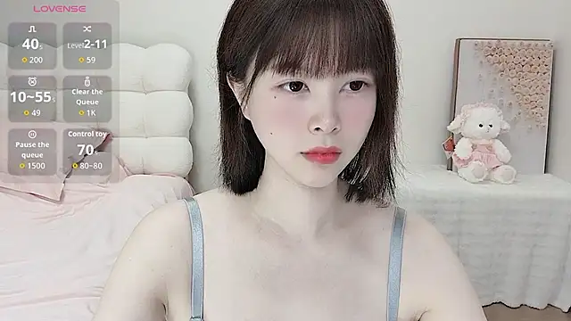 Snapshot of Anna-2005 chatting on June 2026 05:01:01 AM Anna-2005 online show from June 2026 05:01:01 AM