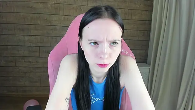 ArinaKubrick online show from April 2026 04:10:02 PM