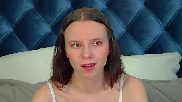 ArinaKubrick online show from February 2026 04:41:01 PM