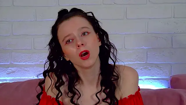 ArinaKubrick online show from April 2026 04:21:01 PM