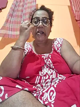 Snapshot of MISTI_KOLK chatting on July 2026 04:10:01 AM MISTI KOLK online show from July 2026 04:10:01 AM