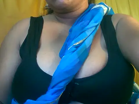 MISTI KOLK online show from May 2026 08:55:01 AM