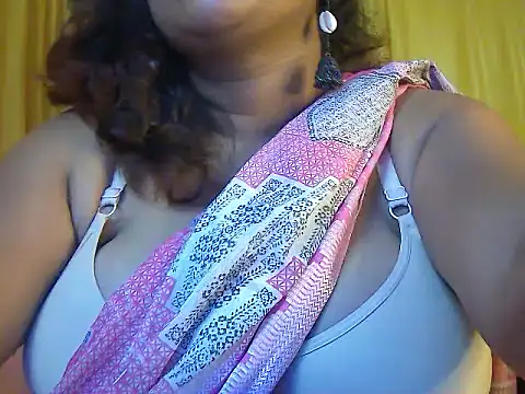 MISTI KOLK online show from April 2026 07:15:02 AM