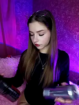 BitterPeach online show from February 2026 08:28:01 PM