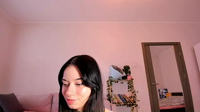 Snapshot of Crystal_zen chatting on December 2025 03:56:01 AM Crystal zen online show from December 2025 03:56:01 AM