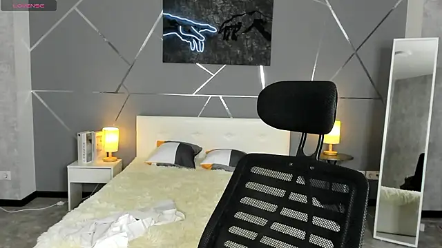 miss  evelyne online show from January 2026 01:20:02 AM