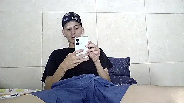 sam hotttt  online show from December 2025 04:38:02 AM