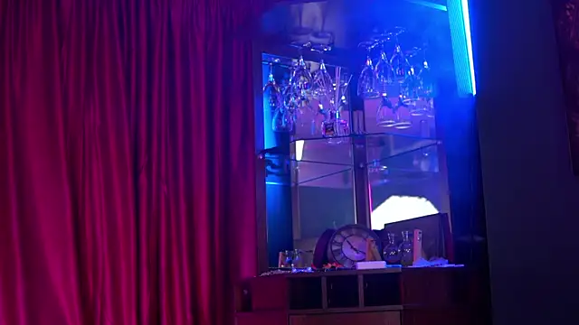 AstridVex online show from April 2026 09:55:01 PM