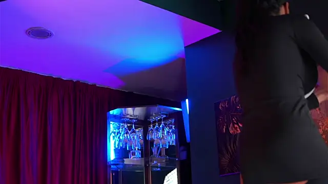 AstridVex online show from April 2026 08:26:02 PM