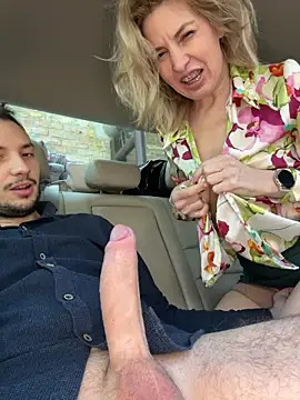 Lovebackground online show from March 2026 10:47:01 AM