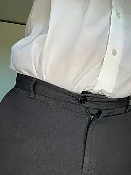 Lovebackground online show from March 2026 09:13:01 AM