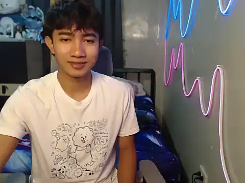 Ur hottestjonny online show from June 2026 11:21:01 PM