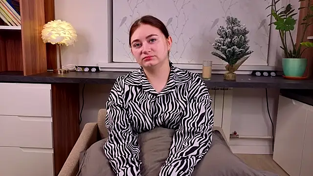 SolHaukaas online show from December 2025 01:30:02 AM