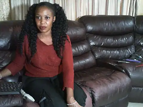Caramel-goddess18 online show from April 2026 11:28:02 AM