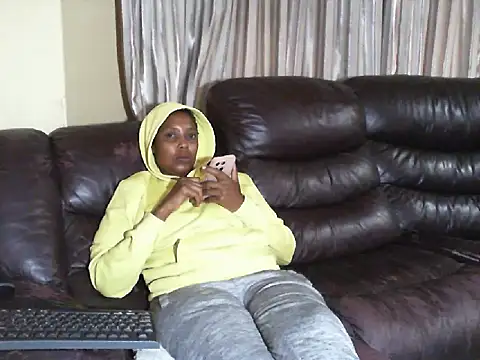 Caramel-goddess18 online show from March 2026 07:01:02 AM