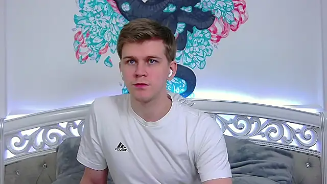 Snapshot of NickJohnas chatting on February 2026 06:02:02 AM NickJohnas online show from February 2026 06:02:02 AM