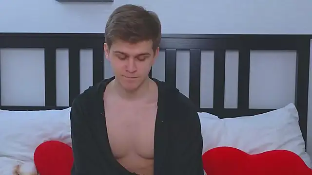 Snapshot of NickJohnas chatting on February 2026 11:21:02 AM NickJohnas online show from February 2026 11:21:02 AM