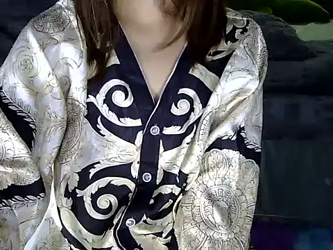 Chichi 86 online show from February 2026 04:03:02 PM