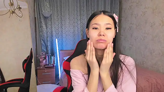 amiya cute online show from March 2026 03:57:01 PM