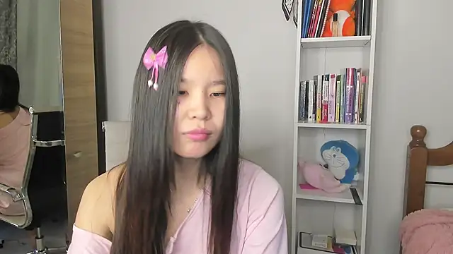 amiya cute online show from February 2026 03:03:02 PM