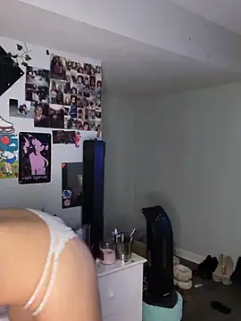 maisie goldxx online show from February 2026 03:06:01 AM