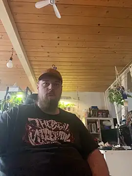 YoursxTruly online show from January 2026 11:02:02 AM