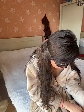 SilkyMira online show from April 2026 10:10:01 AM