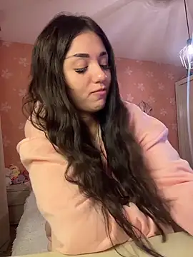 Snapshot of SilkyMira chatting on March 2026 07:58:02 PM SilkyMira online show from March 2026 07:58:02 PM