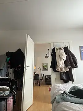 Snapshot of SilkyMira chatting on February 2026 12:14:01 PM SilkyMira online show from February 2026 12:14:01 PM