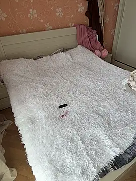 SilkyMira online show from April 2026 09:33:01 AM