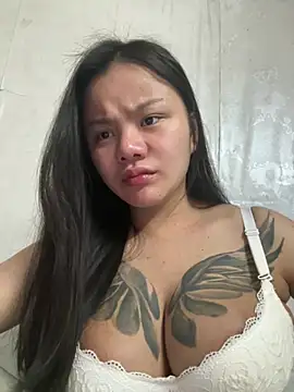 Snapshot of leo-kitty chatting on April 2026 12:00:01 AM leo-kitty online show from April 2026 12:00:01 AM