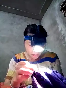 Snapshot of honey-kis chatting on December 2025 11:59:02 AM honey-kis online show from December 2025 11:59:02 AM