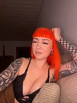 ScarletVixenLive online show from February 2026 07:08:02 PM