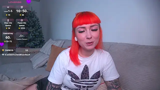 ScarletVixenLive online show from January 2026 02:13:01 PM