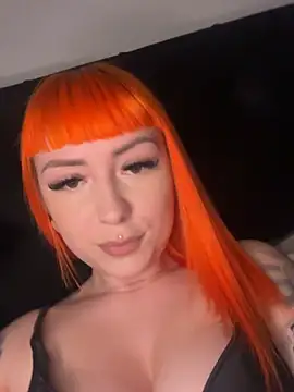 ScarletVixenLive online show from February 2026 09:14:02 PM