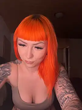 ScarletVixenLive online show from February 2026 09:25:02 PM