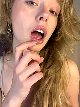 SunnyShiney online show from December 2025 11:49:02 PM