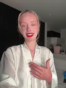 SunnyShiney online show from February 2026 01:44:02 PM