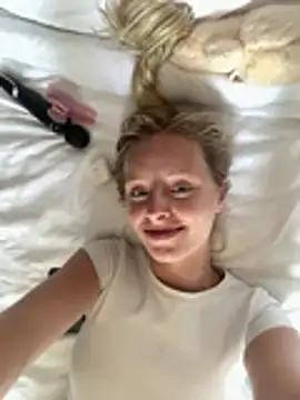 SunnyShiney online show from February 2026 09:54:01 AM