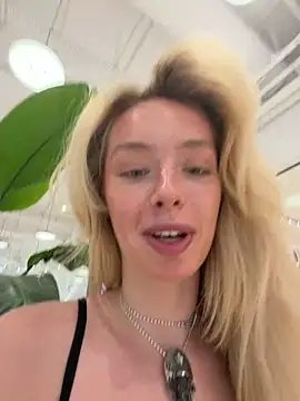 SunnyShiney online show from June 2026 04:13:01 PM