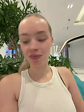 SunnyShiney online show from July 2026 06:03:01 PM