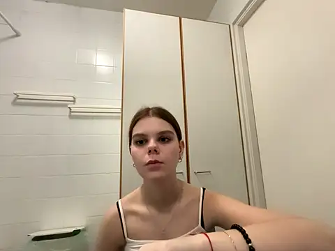 LeyaFlamy online show from December 2025 08:04:02 PM