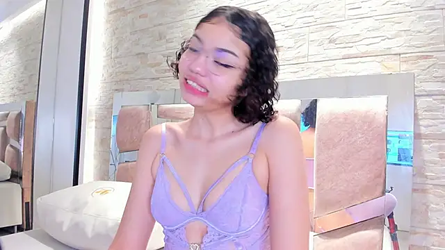 Snapshot of chloe_cortez chatting on February 2026 10:50:02 AM chloe cortez online show from February 2026 10:50:02 AM