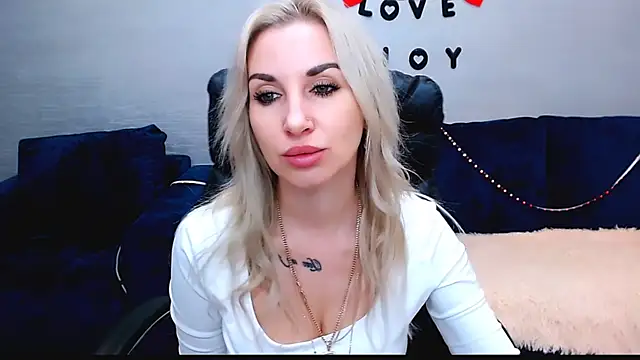 Hanna--Sweet online show from December 2025 10:31:02 AM