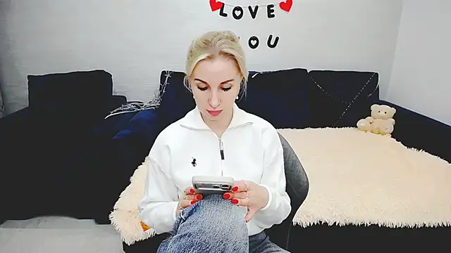 Hanna--Sweet online show from February 2026 03:43:02 PM